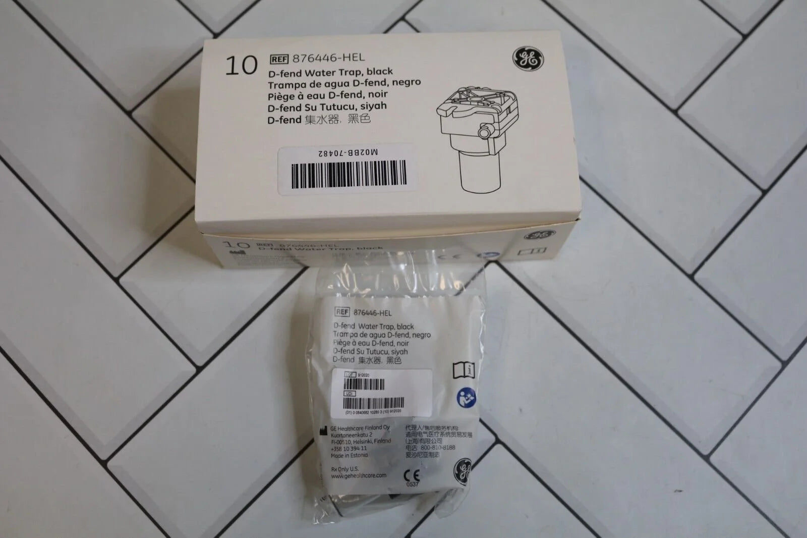GE | 876446-HEL | D-fend Water Trap Black NON-STERILE