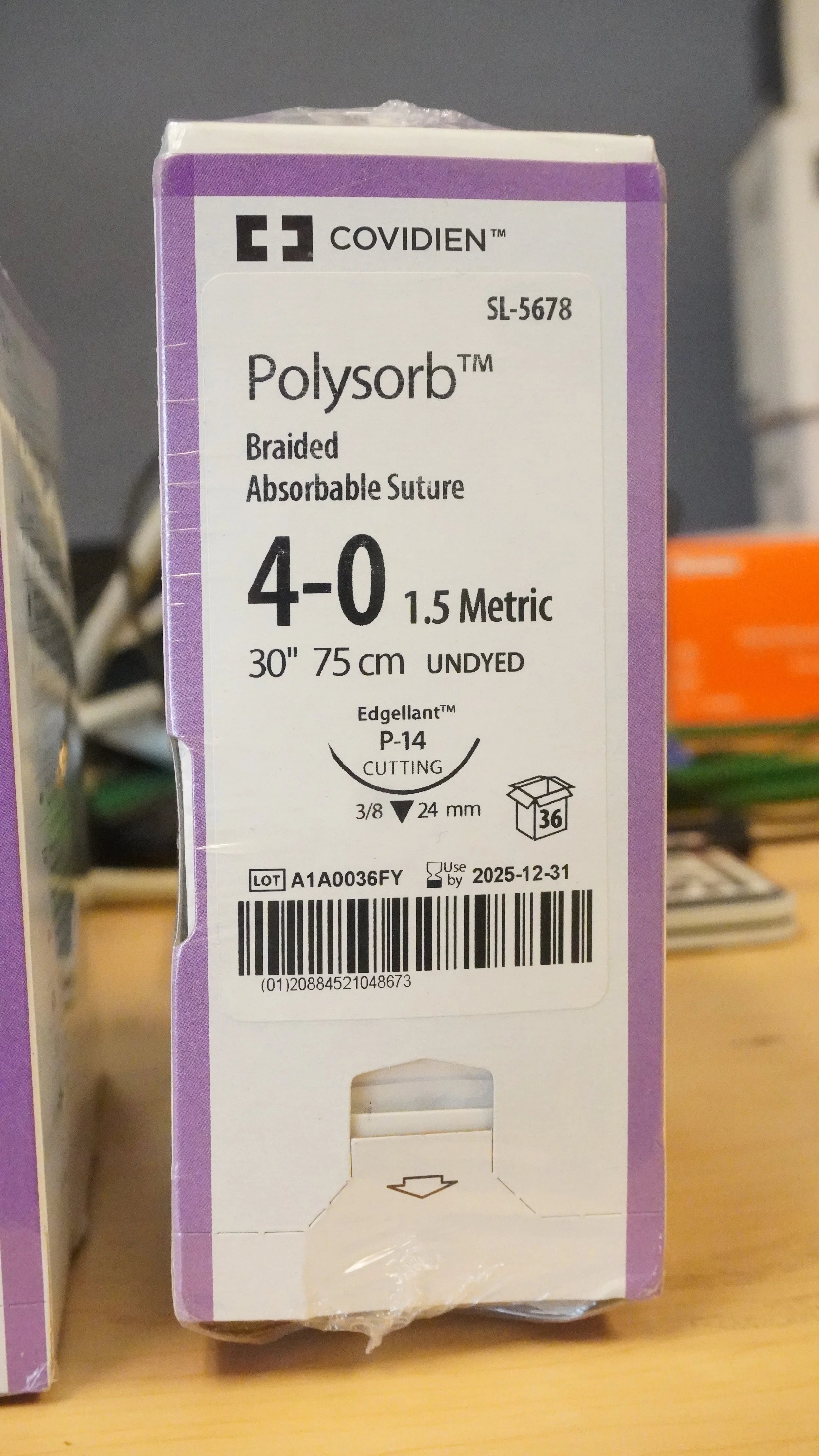 Covidien | SL-5678 | Polysorb Braided Absorbable Suture 4-0 1.5 Metric 30" 75cm UNDYED