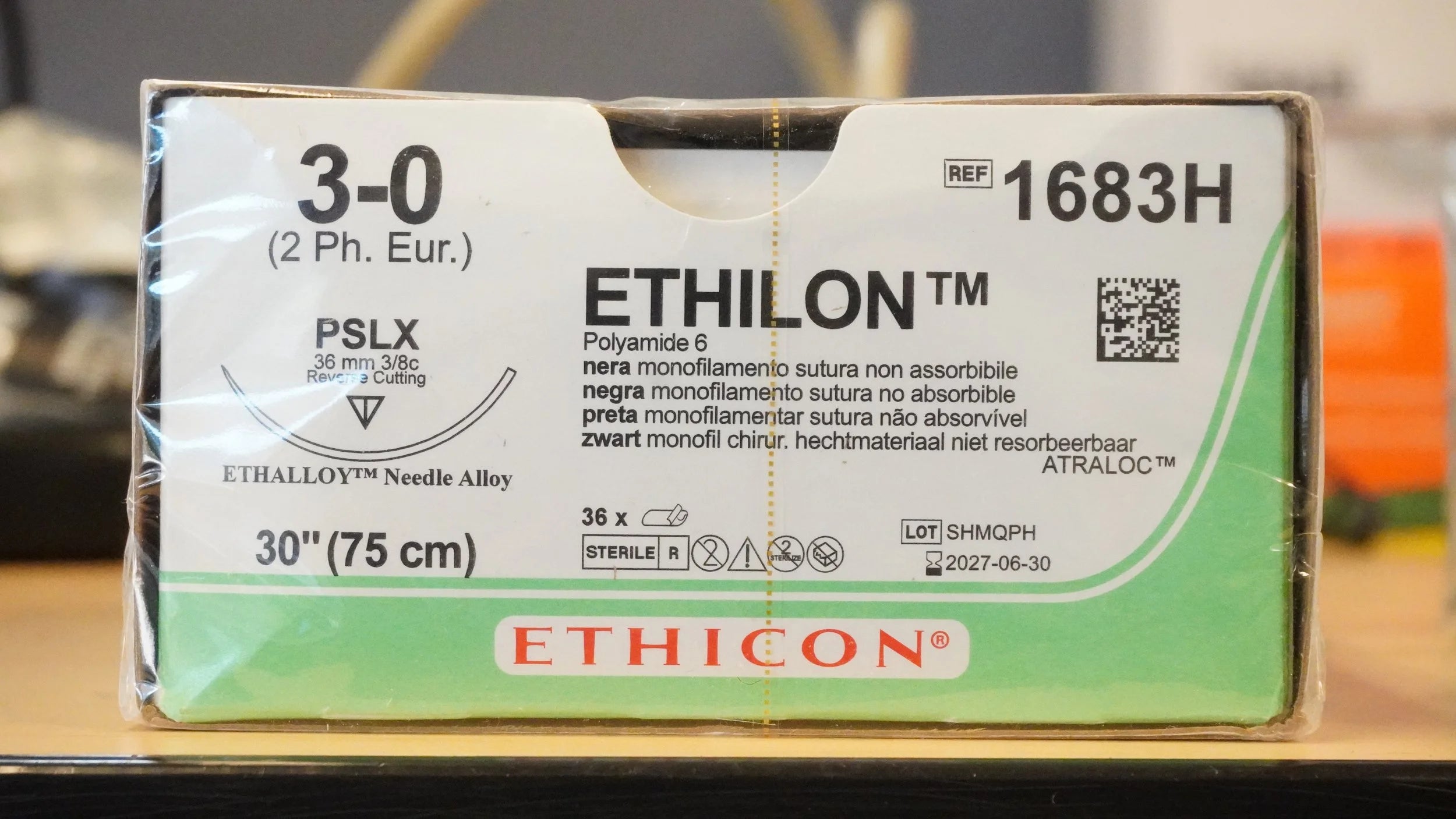 Ethicon | 1683H | ETHILON Polyamide 6 3-0 30"