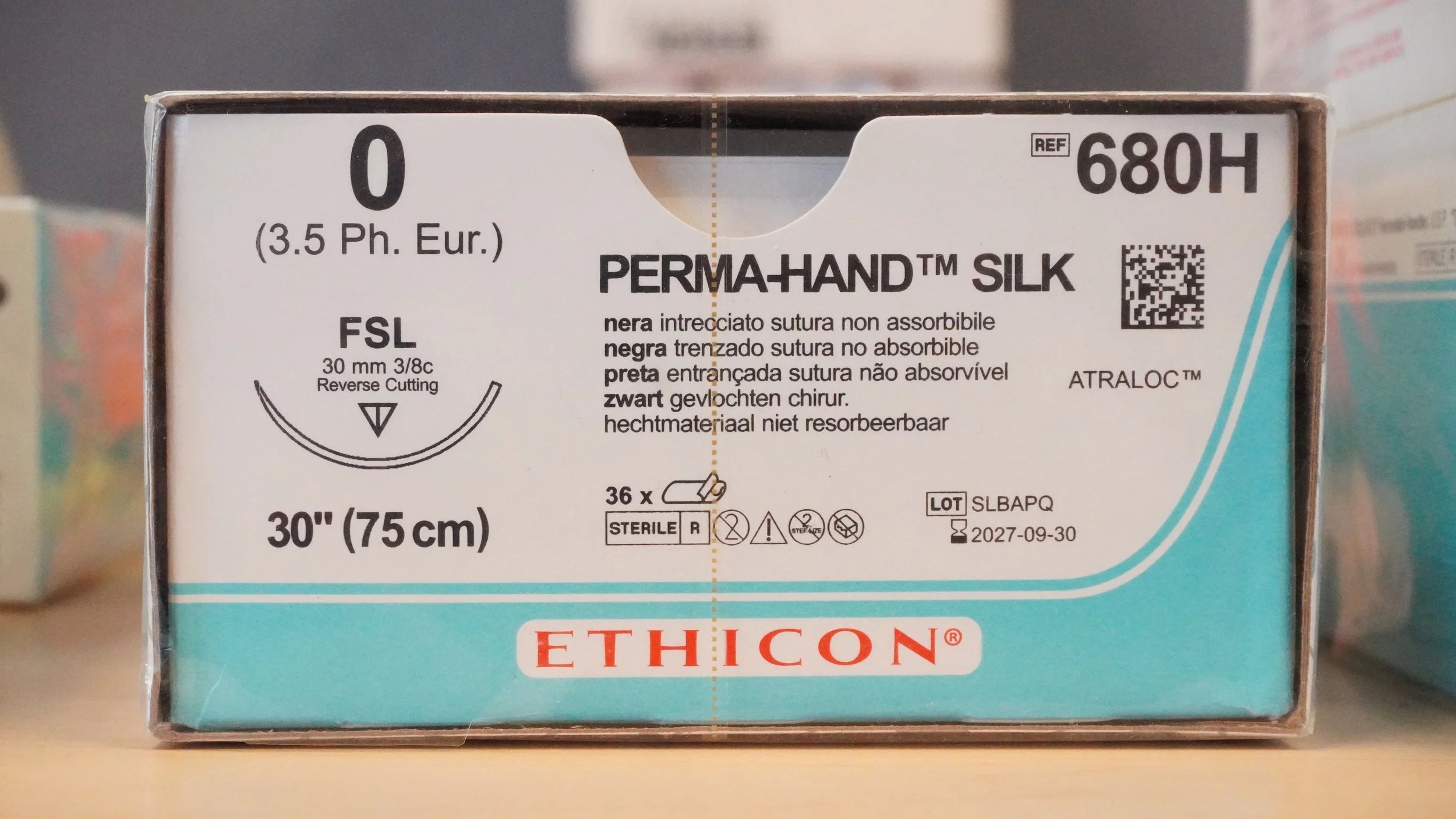 Ethicon | 680H | PERMA-HAND SILK 0 30"