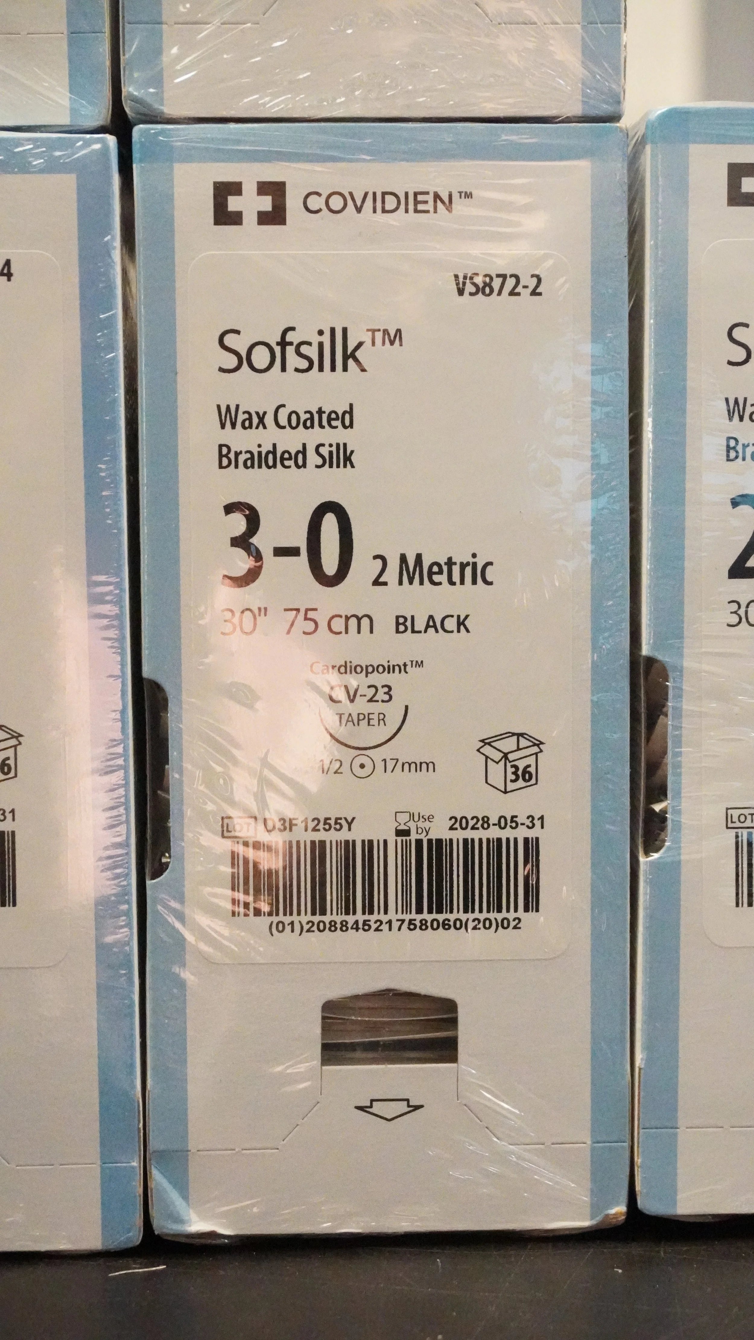 Covidien | VS872-2 | Softsilk Wax Coated Braided Silk 3-0 2 Metric 30" 75cm BLACK