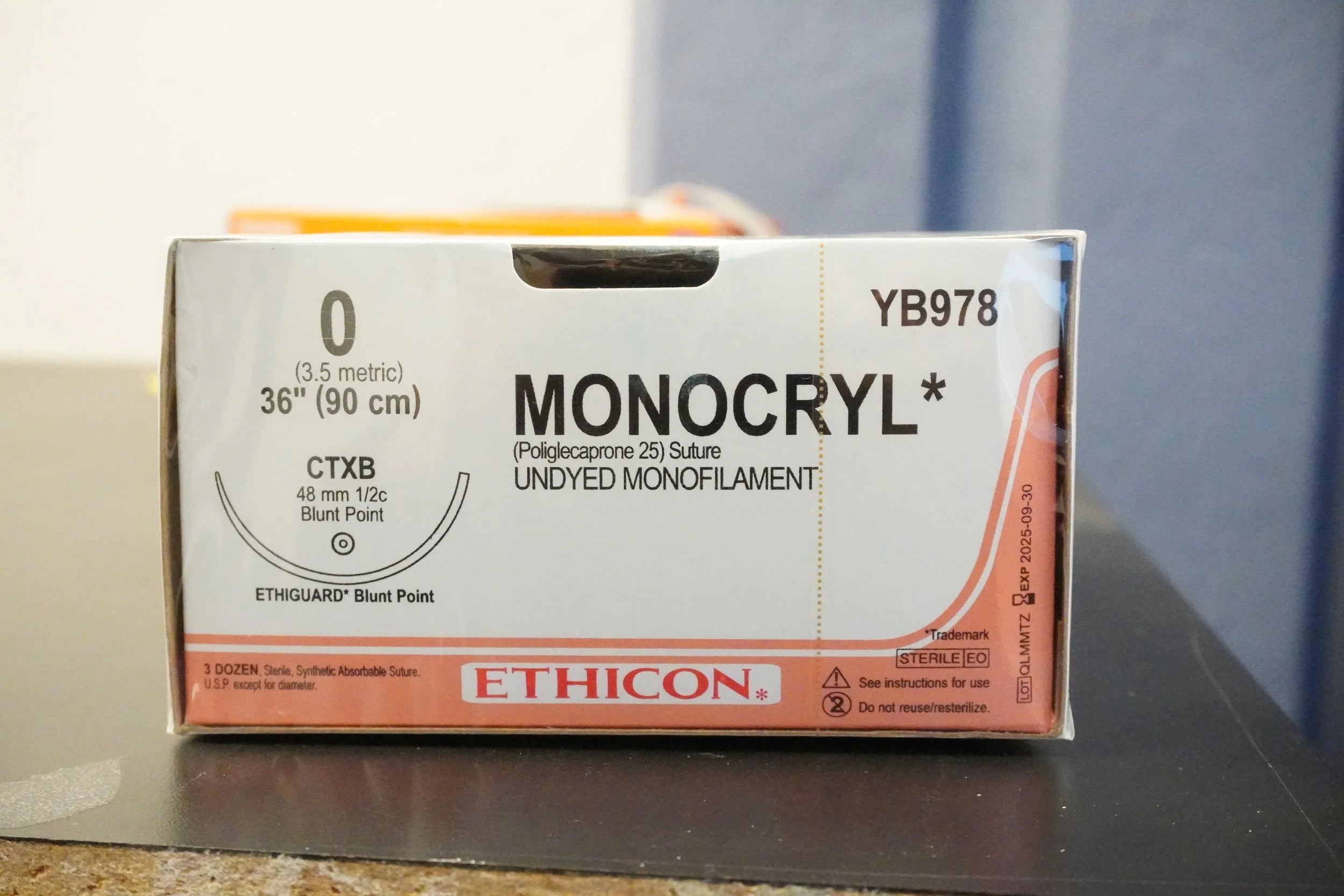 Ethicon | YB978 | Monocryl UNDYED Monofilament 0 36"