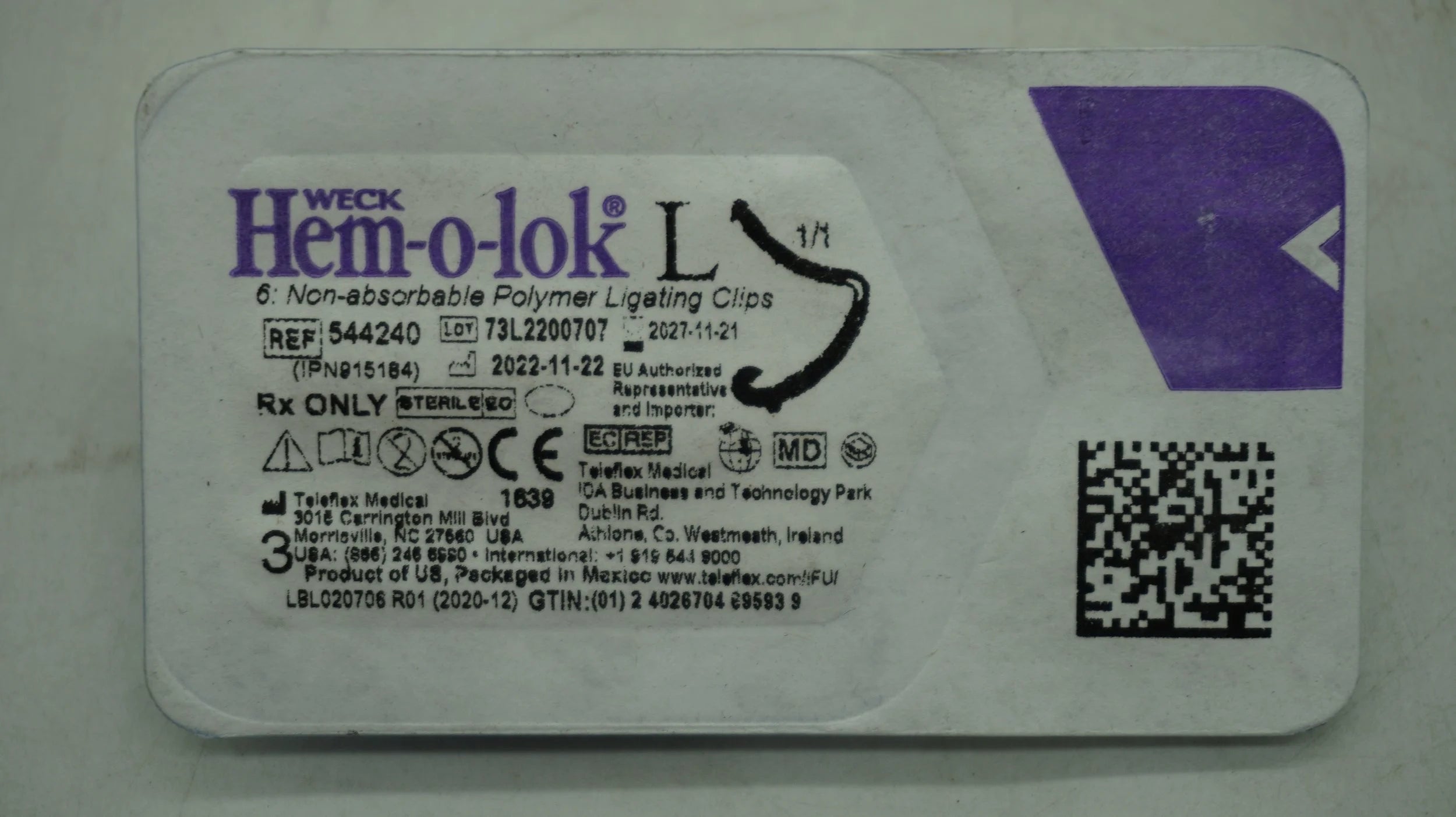 Teleflex | 544240 | Hem-o-Lok Polymer Ligating Clips: Large, 6 Clips/Cartridge