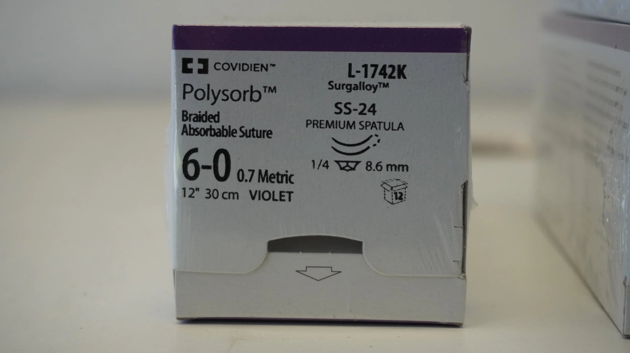 Covidien | L-1742K | Polysorb Braided Absorbable Suture 6-0 0.7 Metric 17" 30cm VIOLET