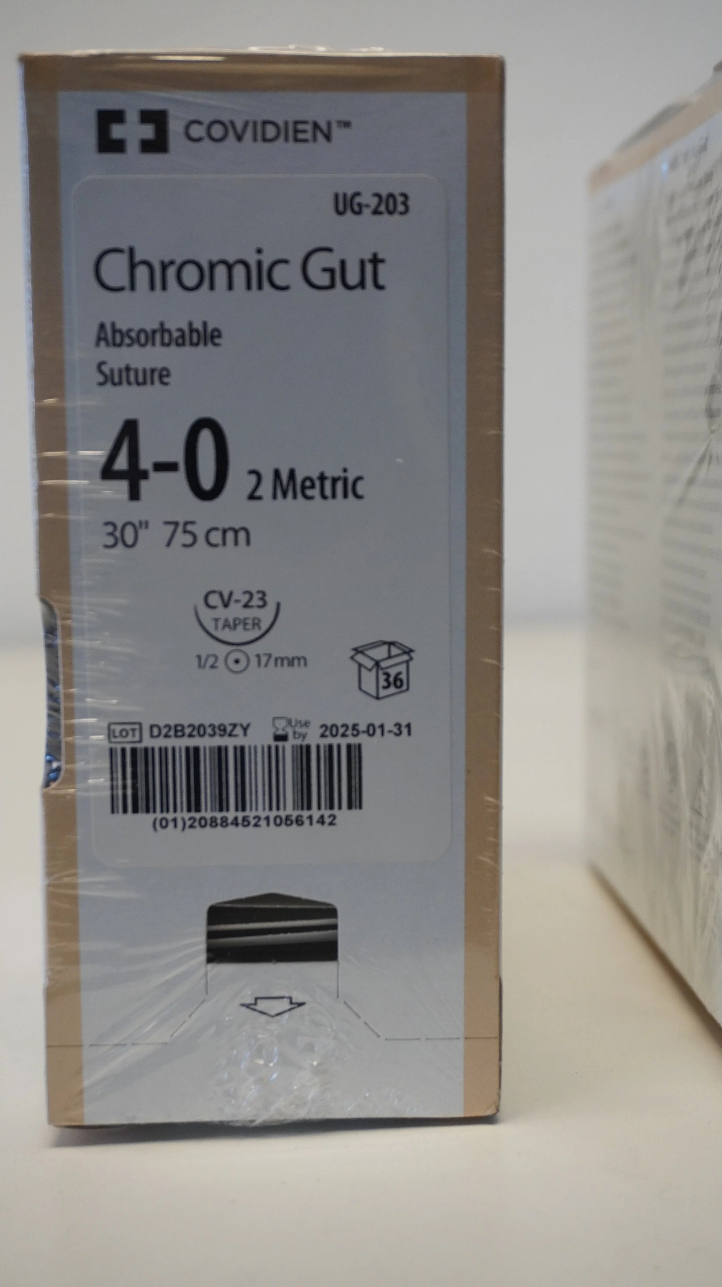 Covidien | UG-203 | Chromic Gut Absorbable Suture 4-0 2 Metric 30" 75cm