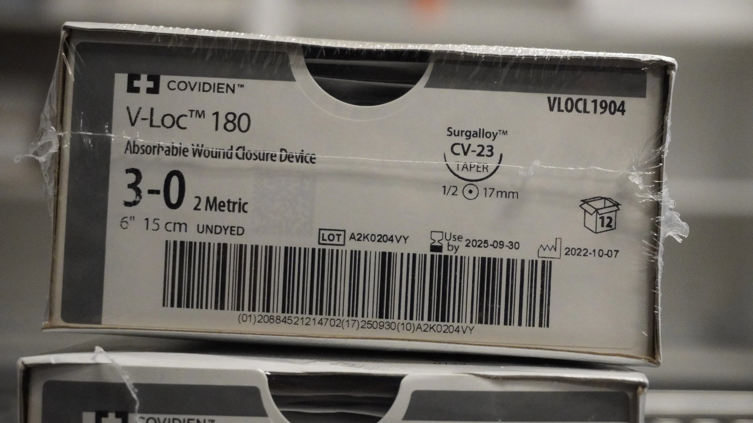 Covidien | VLOCL1904 | V-Loc 180 Absorbable Wound Closure Device 3-0 2 Metric 6" 15cm GREEN