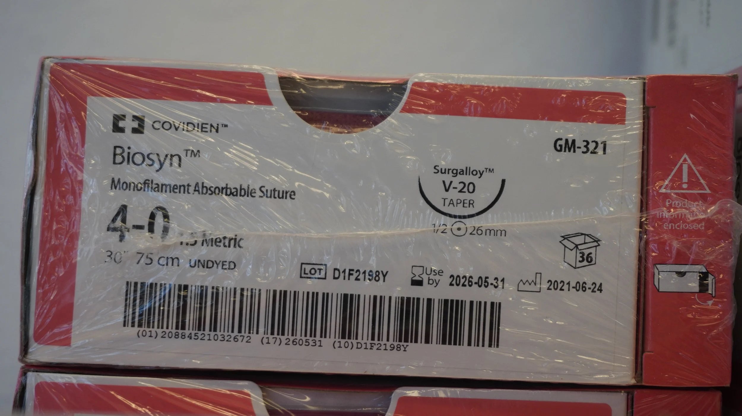 Covidien | GM-321 | Biosyn Monofilament Absorbable Suture 4-0 1.5 Metric 30" 75cm UNDYED