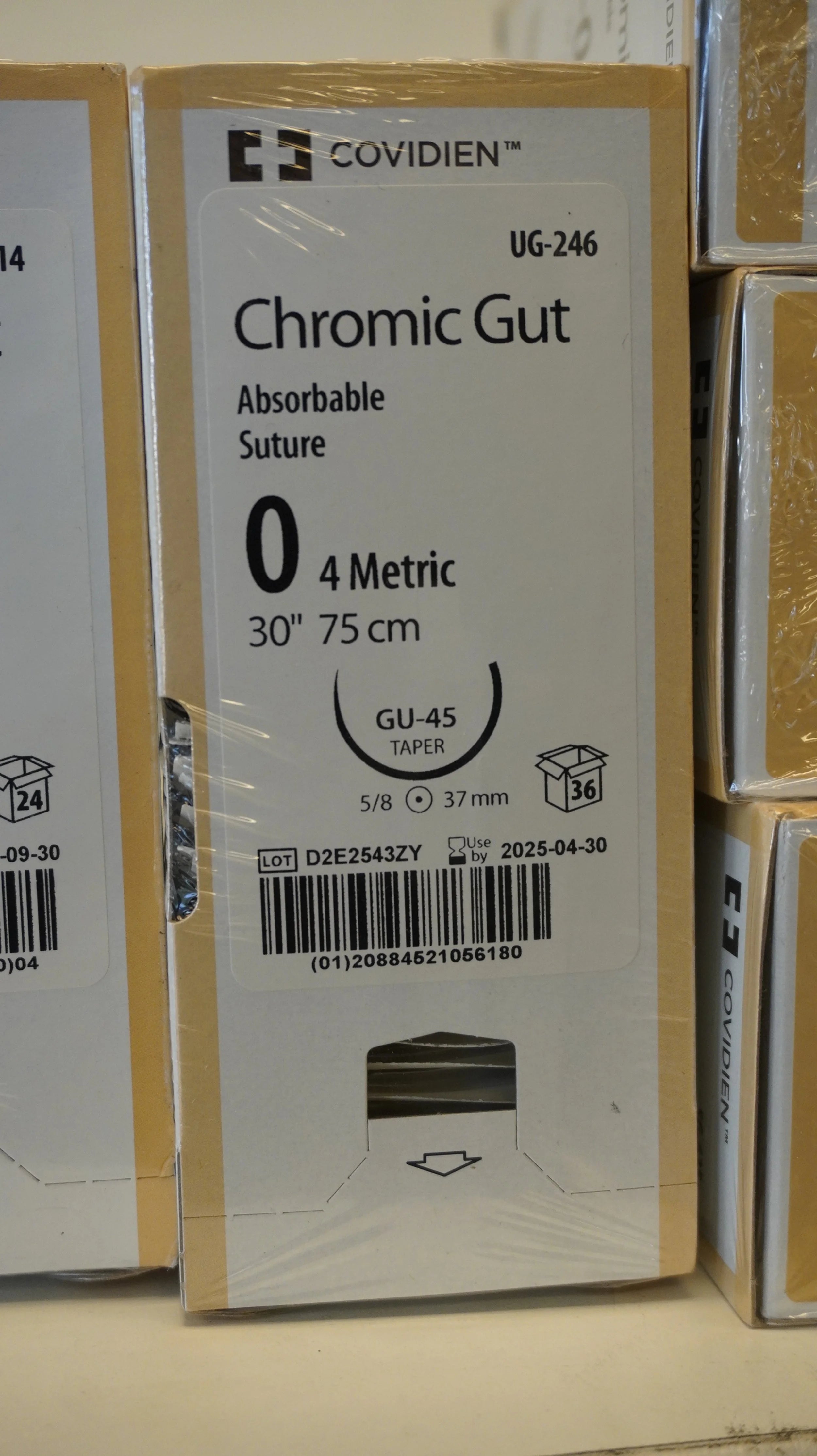 Covidien | UG-246 | Chromic Gut Absorbable Suture 0 4 Metric 30" 75cm