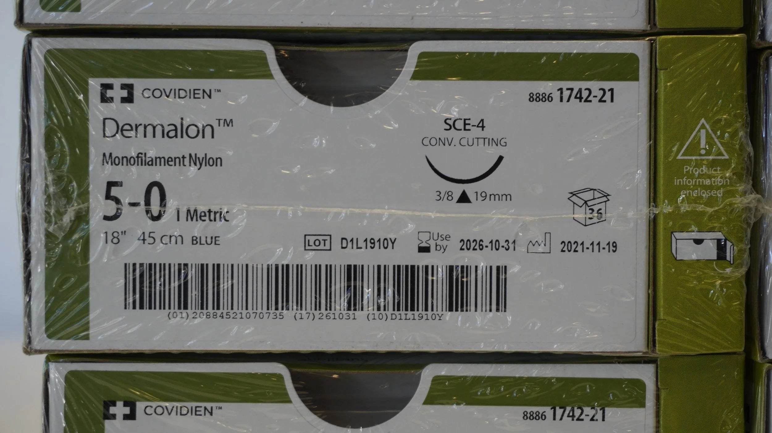 Covidien | 1742-21 | Dermalon Monofilament Nylon 5-0 1 Metric 18" 45cm BLUE
