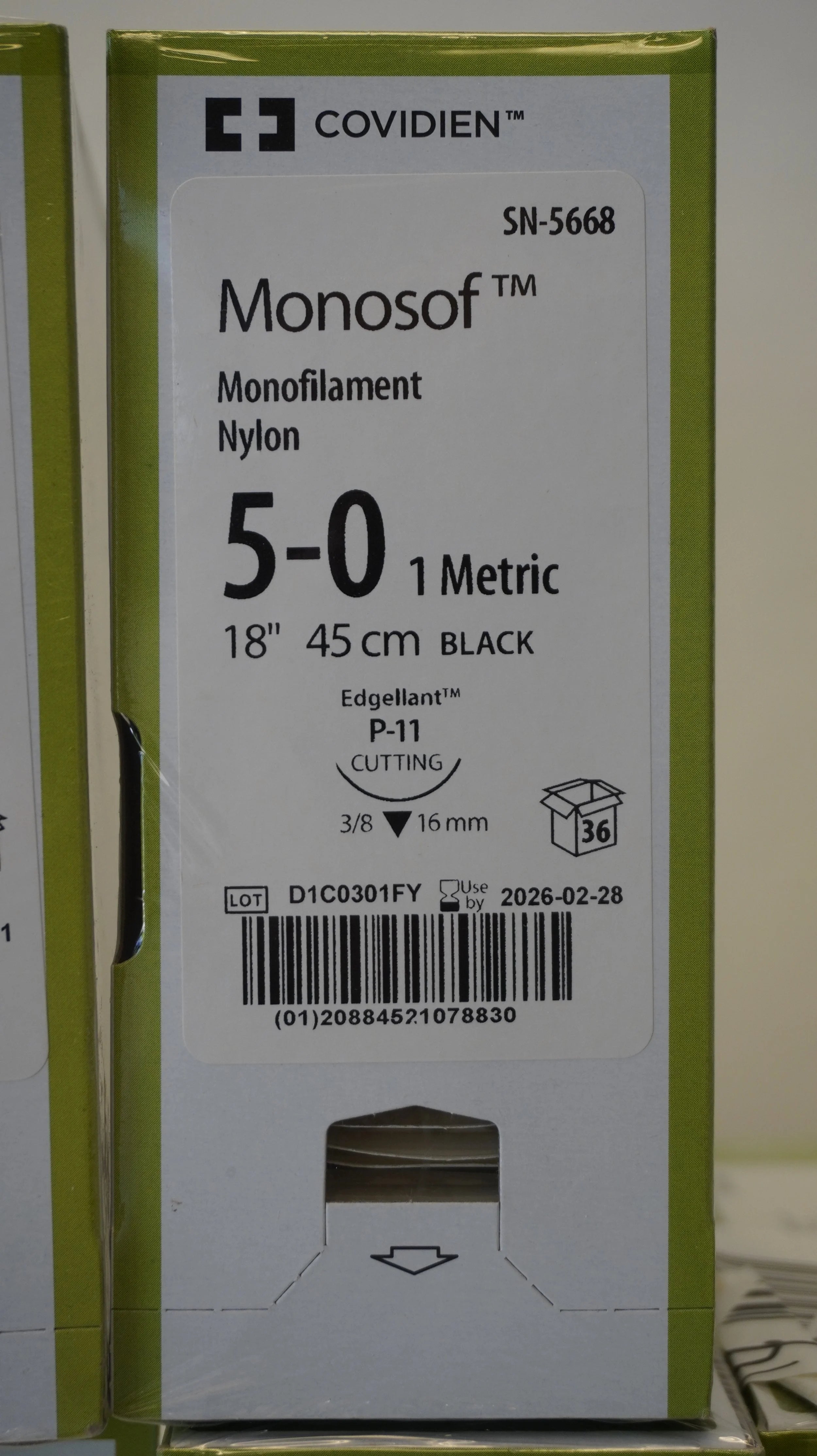 Covidien | SN-5668 | Monosof Monofilament Nylon 5-0 1 Metric 18" 45cm BLACK