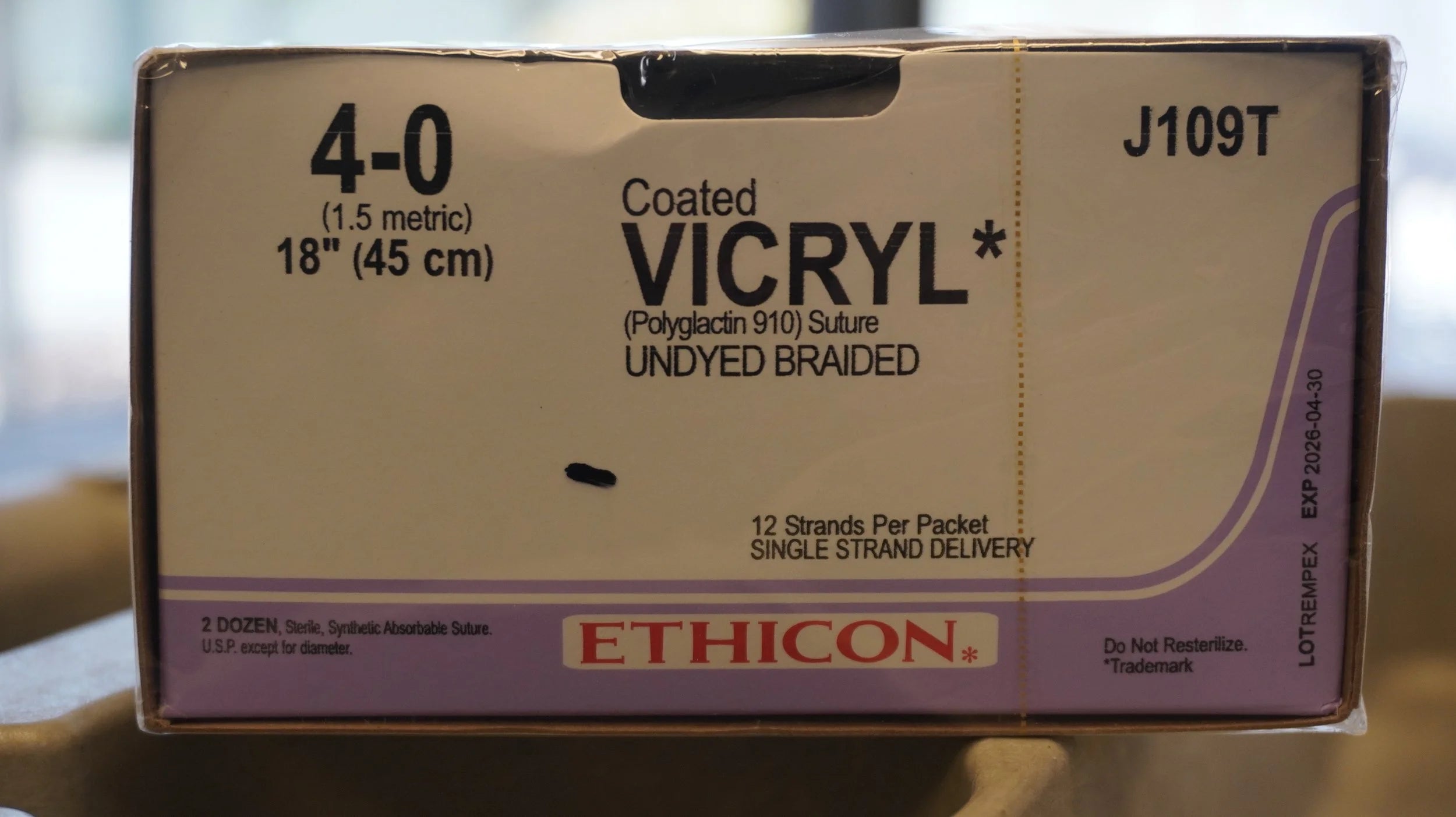 Ethicon | J109T | Coated VICYL (Polyglactin 910) Suture UNDYED BRAIDED 4-0 18"