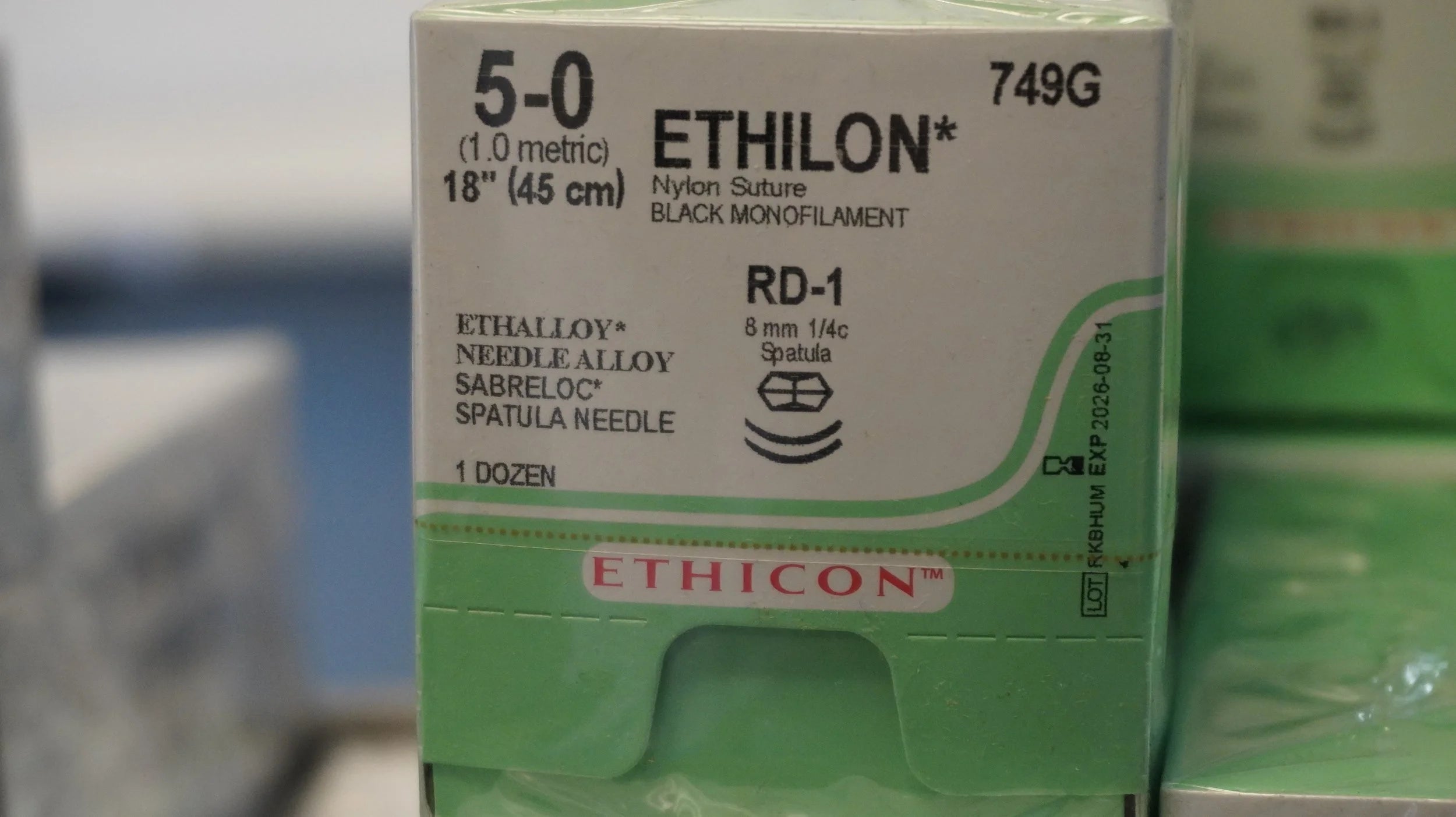 Ethicon | 749G | ETHILON Nylon Suture Black Monofilament 5-0 18"