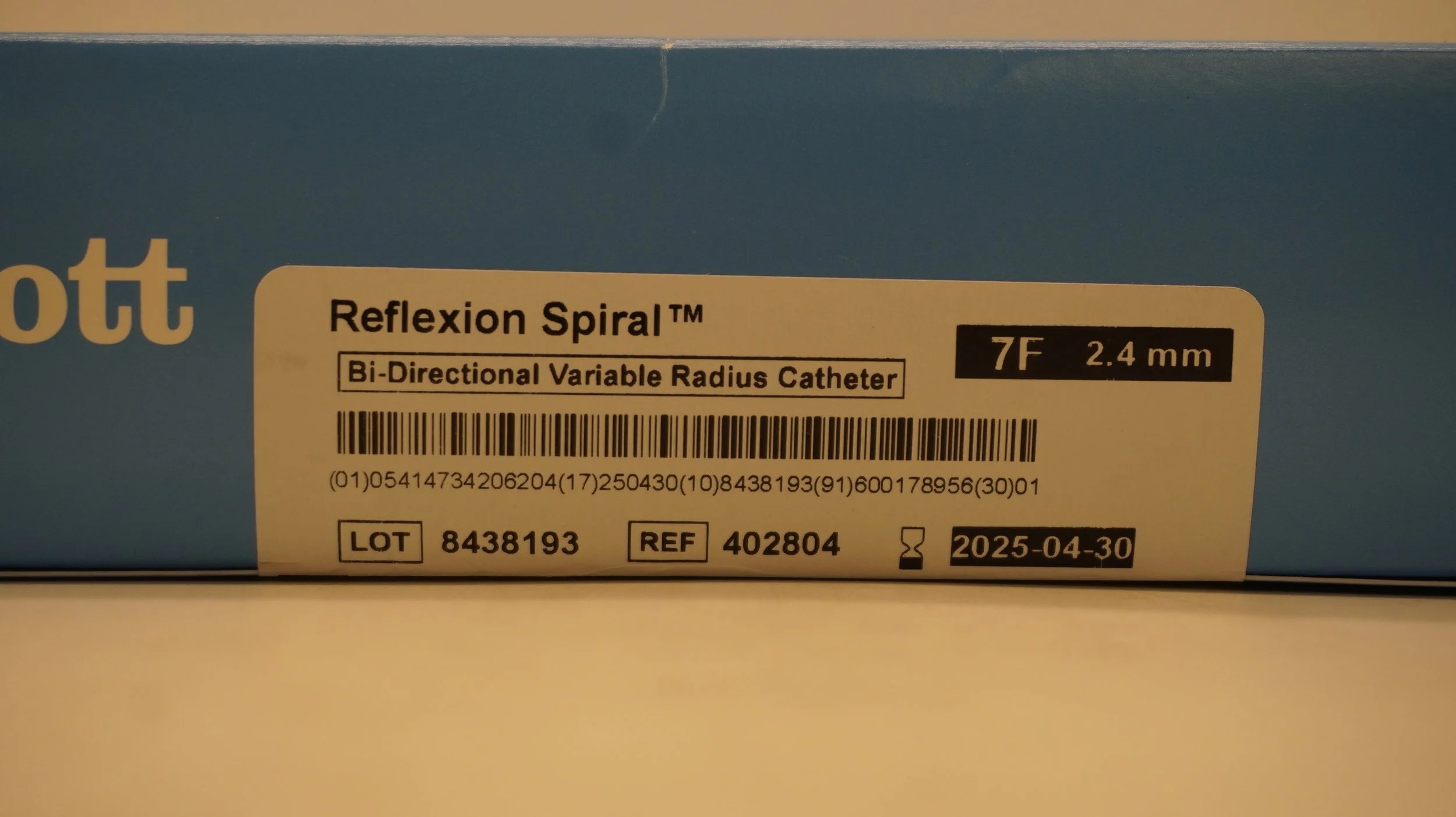 Abbott | 402804 | Reflexion Spiral Bi-Directional Variable Radius Catheter 7F 2.4mm
