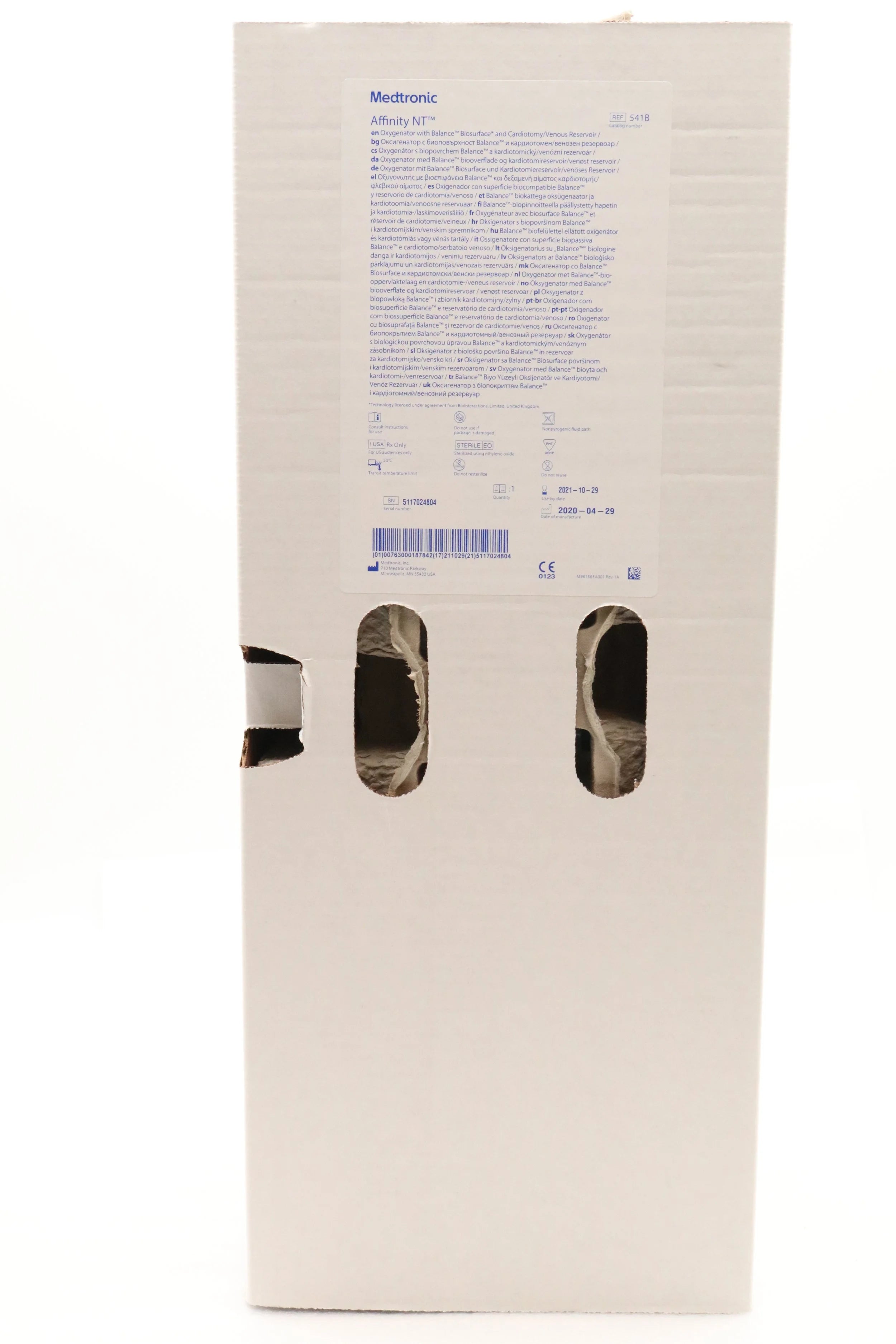 Medtronic | 541B | Affinity NT Oxygenator with Balance Biosurface and Venous Reservoir
