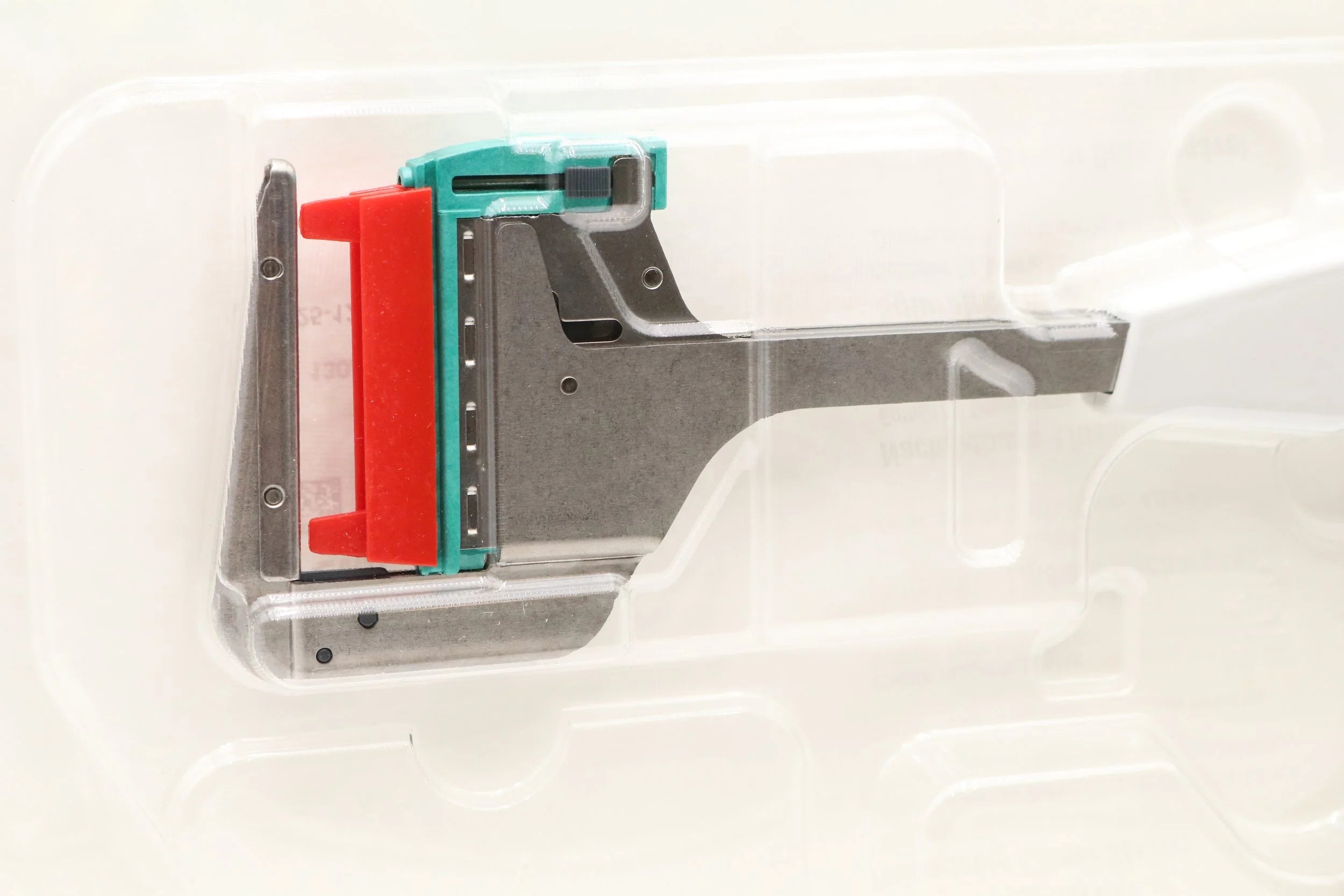 Ethicon | TX60G | PROXIMATE RELOADABLE 60MM LINEAR STAPLER, 21 TITANIUM STAPLES (THICK), DIMENSIONS BEFORE CLOSURE: 4.0MM X 4.8MM