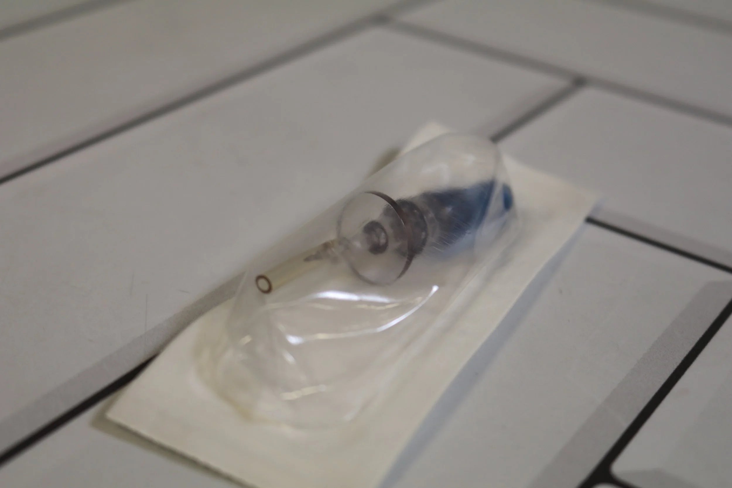ICU Medical | B9909 | Clave Multi-Dose Vial Access Spike