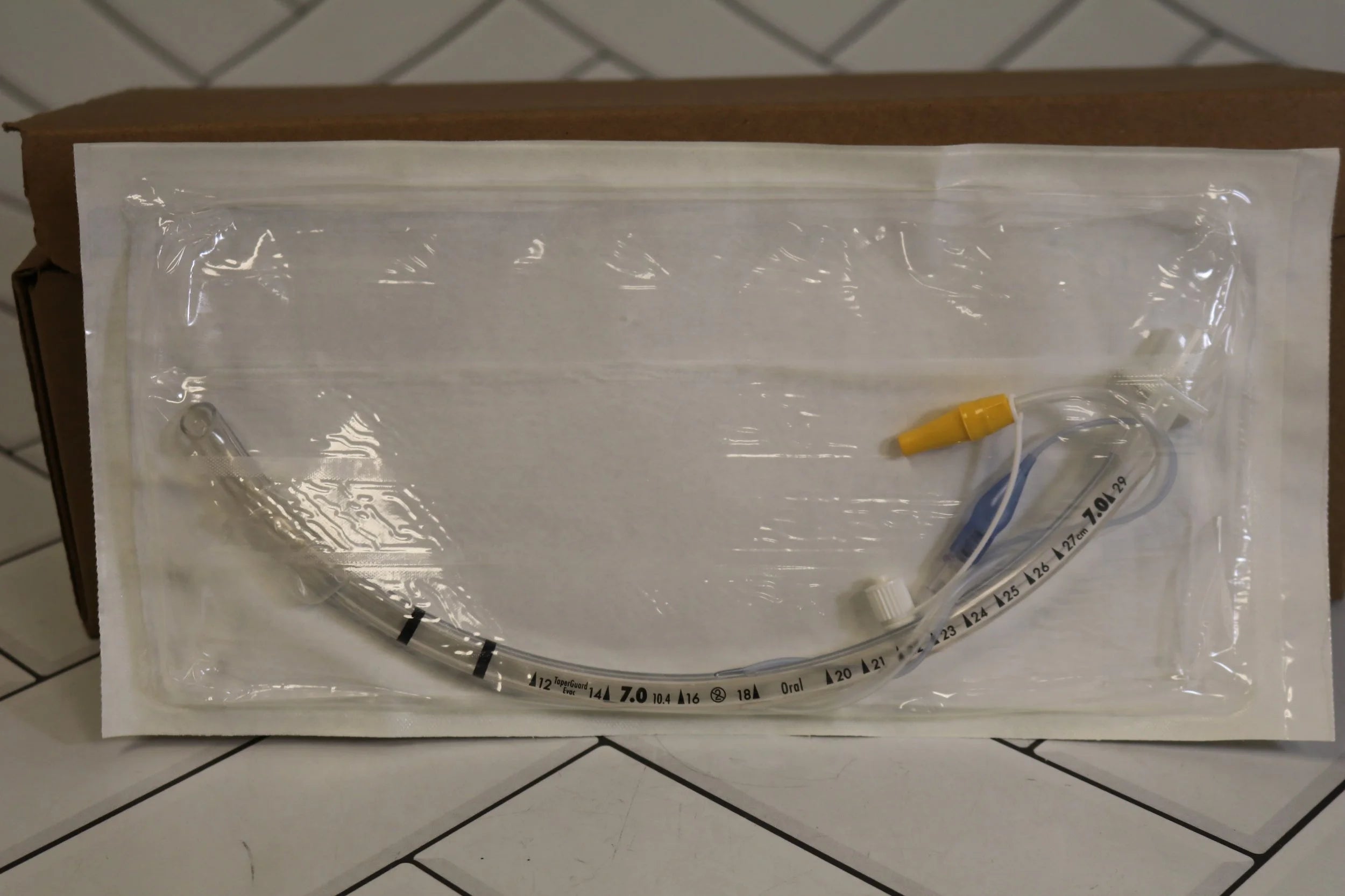 Covidien | 18870 | Shiley TaperGuard Evac Oral Tracheal Tube
