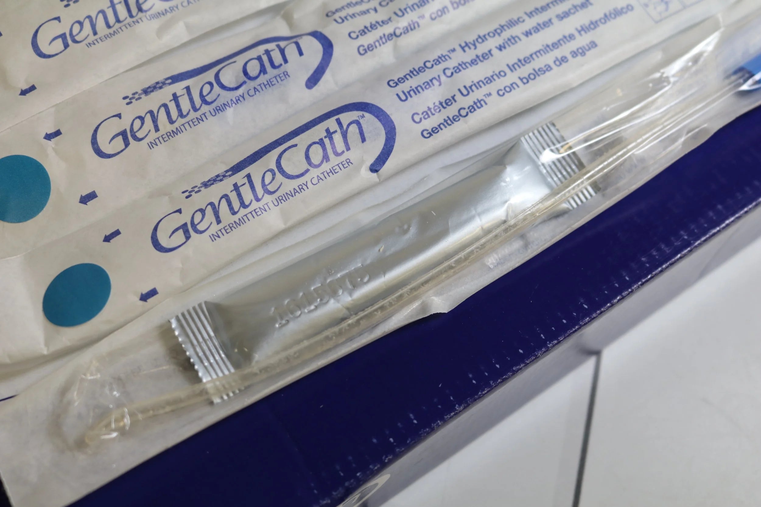 ConvaTec | 509000 | GentleCath Tiemann CH/HR 12x16" Hydrophilic Intermittent Urinary Catheter with water sachet