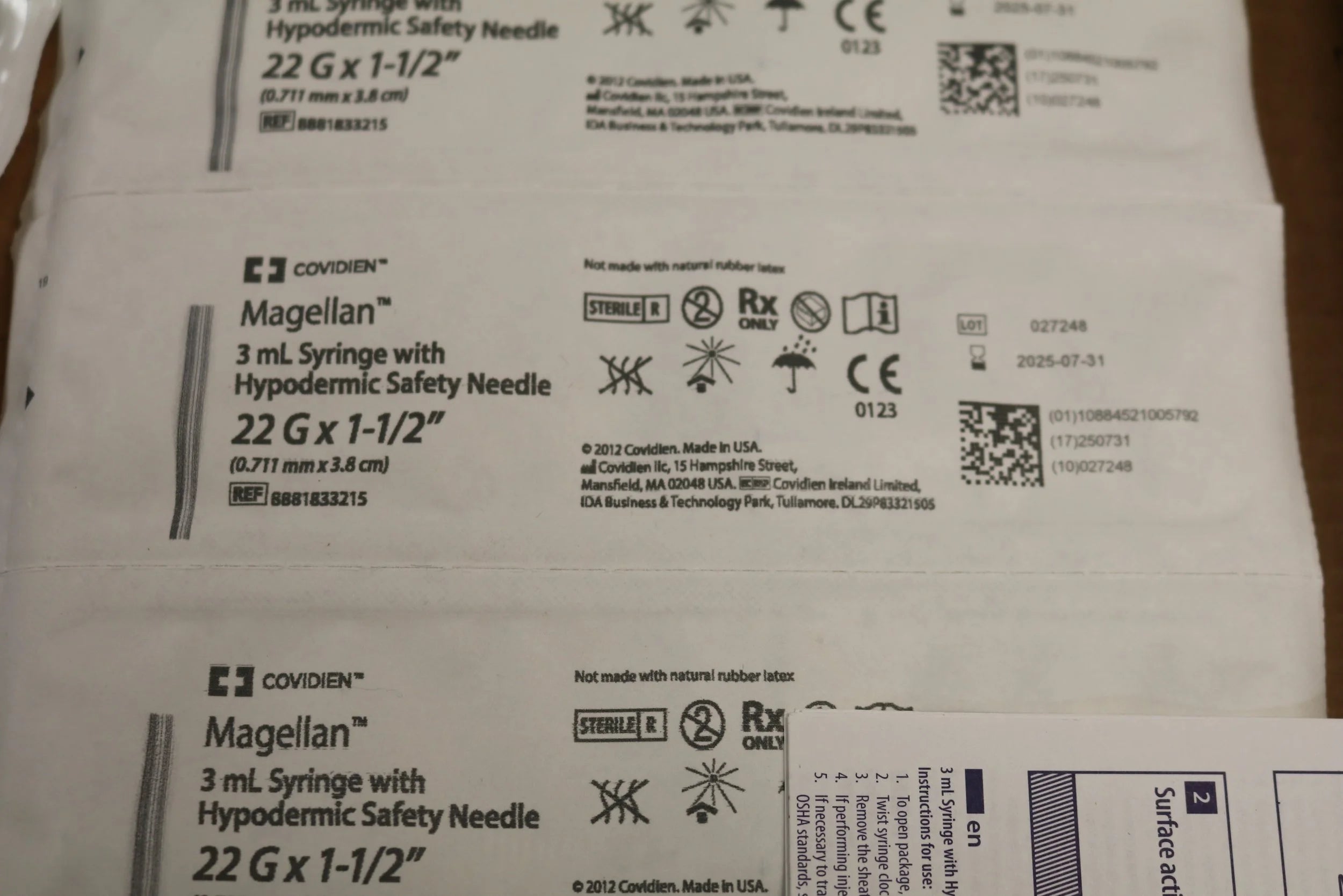 Covidien | 8881833215 | Magellan 3 ml Syringe with Hypodermic Safety Needle 22 G x 1-1/2” (0.711mm x 3.8cm)