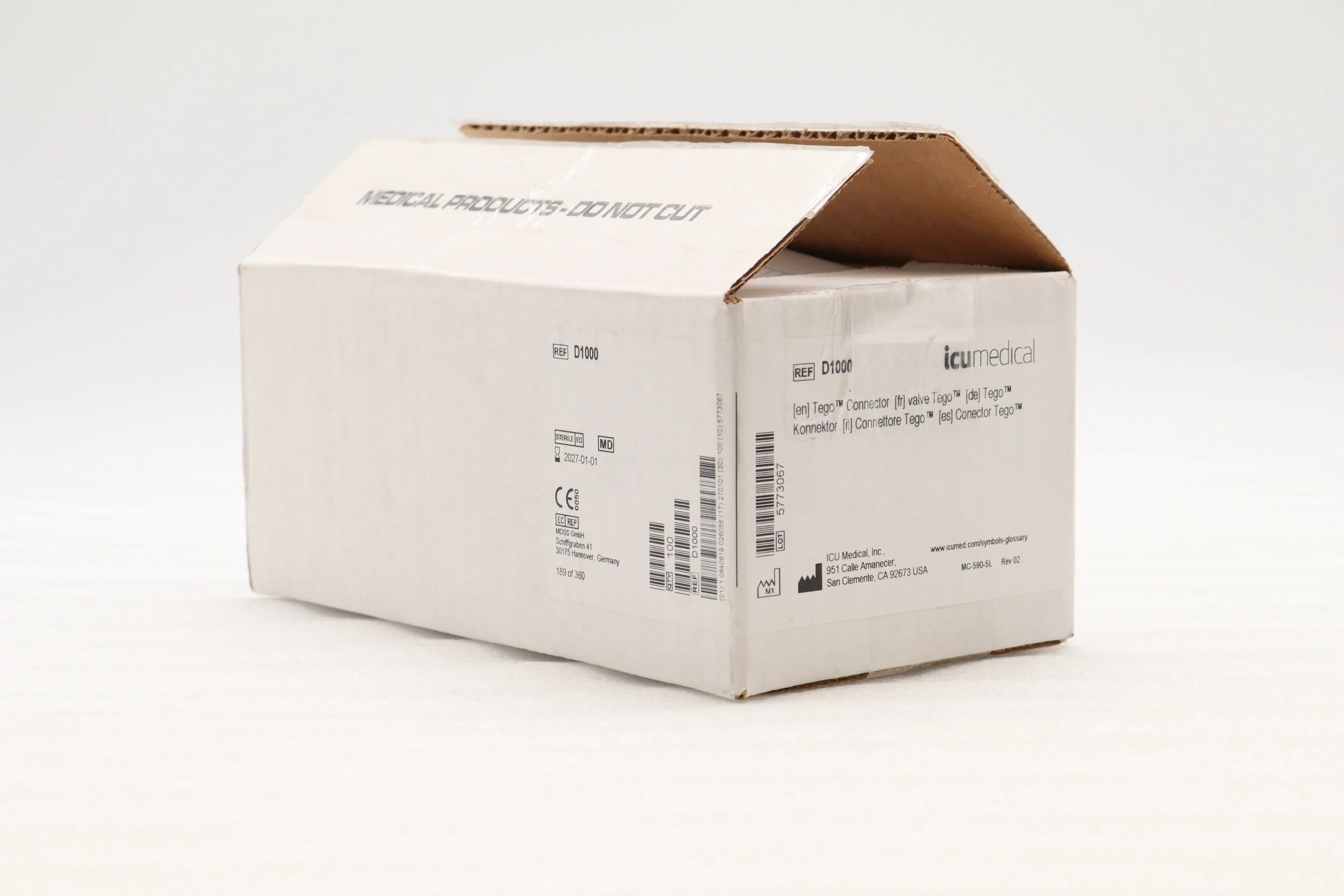 ICU Medical | D1000 | CONNECTOR-ADAPTER IV NEEDLE-FREE FEMALE/MALE LUER LOCK W/CAP