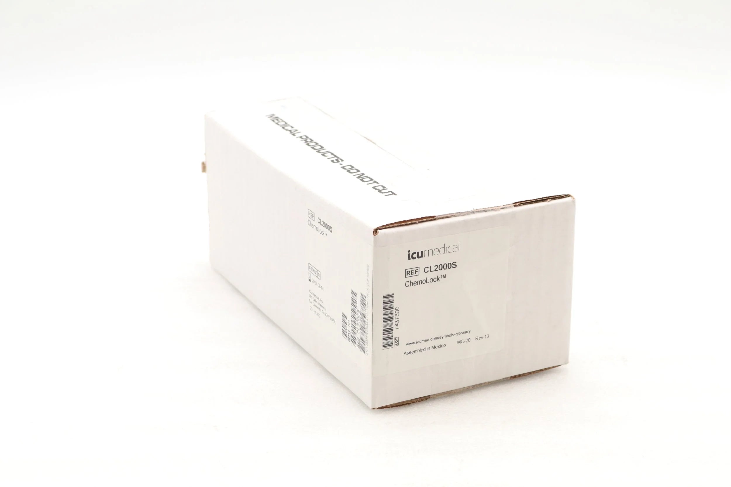 ICU Medical | CL2000S | Bags Spikes with Integrated Clave - Chemolock Needle-Free Closed System Transfer Device