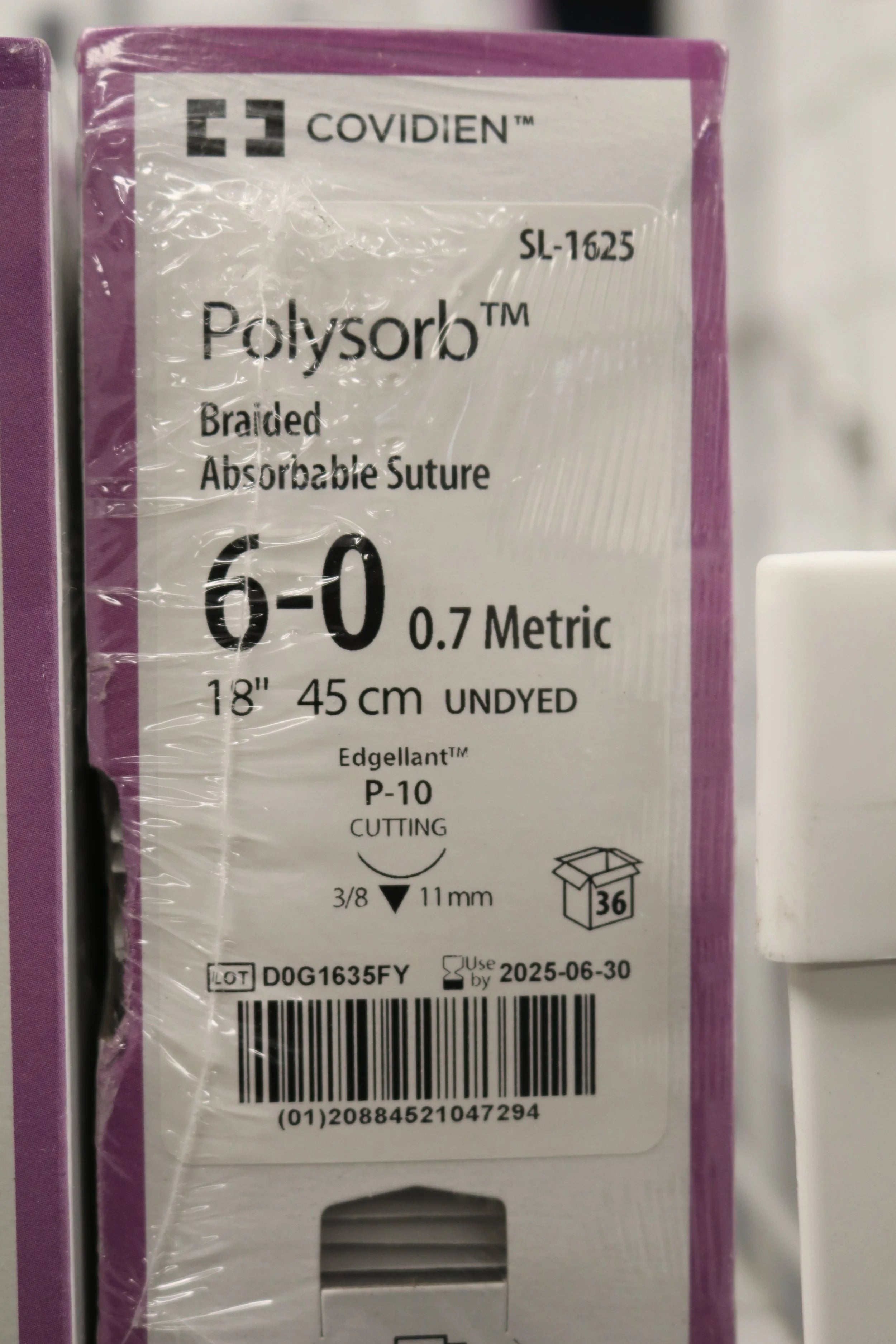 Covidien | SL-1625 | Polysorb Braided Absorbable Suture 6-0 0.7 Metric 18" 45cm UNDYED