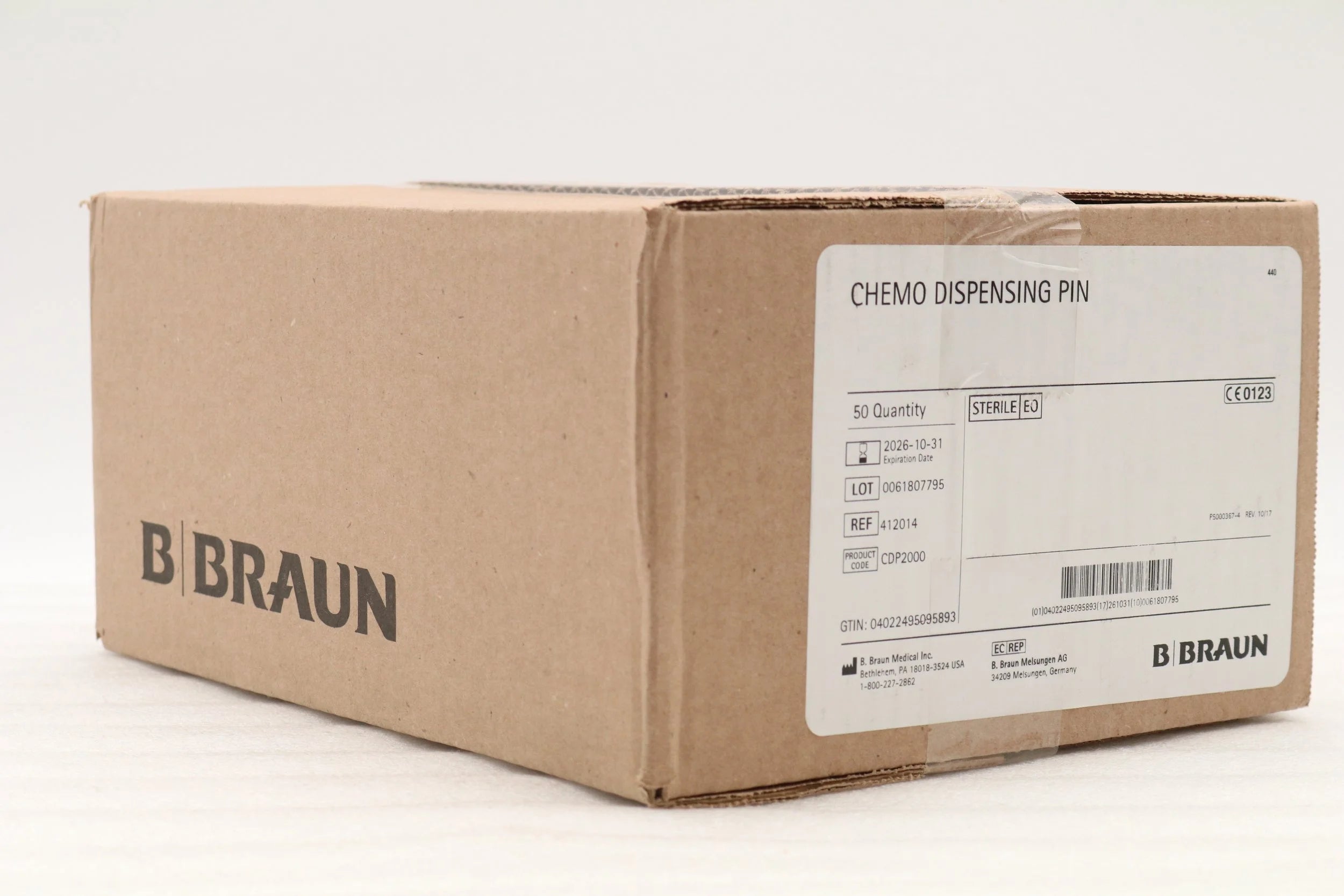 B Braun | 412014 | Chemo Dispensing Pins with Distal Mini-Spike Connector
