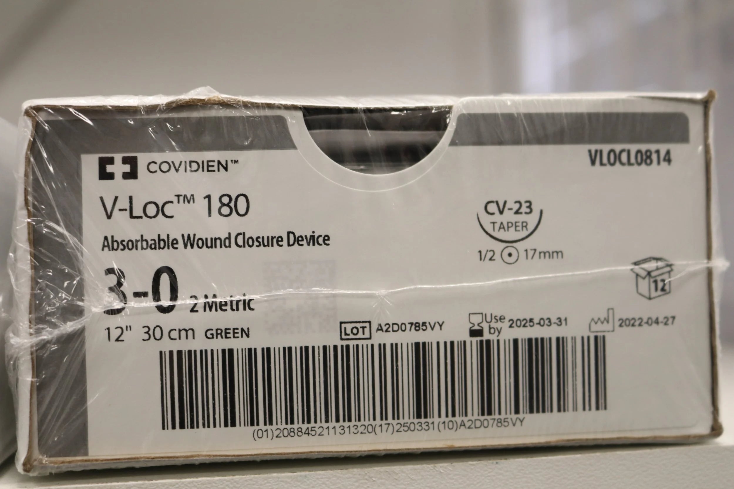 Covidien | VLOCL0814 | V-LOC 180 Absorbable Wound Closure Device 3-0 2 Metric 12" 30cm GREEN VLOC0814