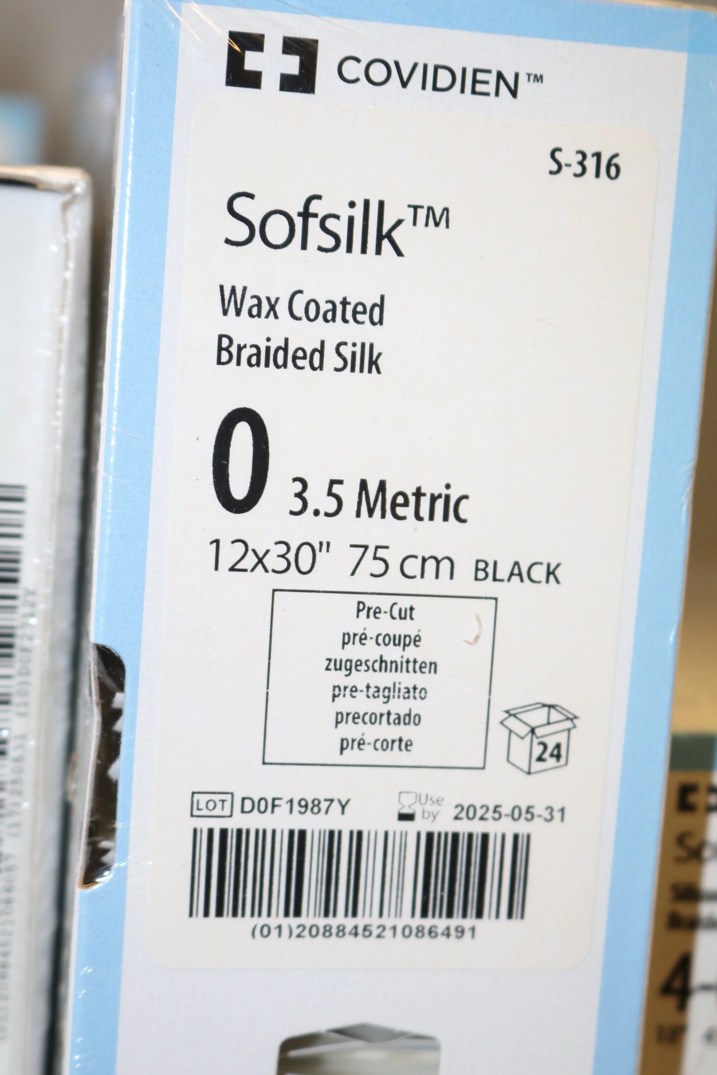 Covidien | S-316 | Softsilk Wax Coated Braided Silk 0 3.5 Metric 12x30" 75cm BLACK