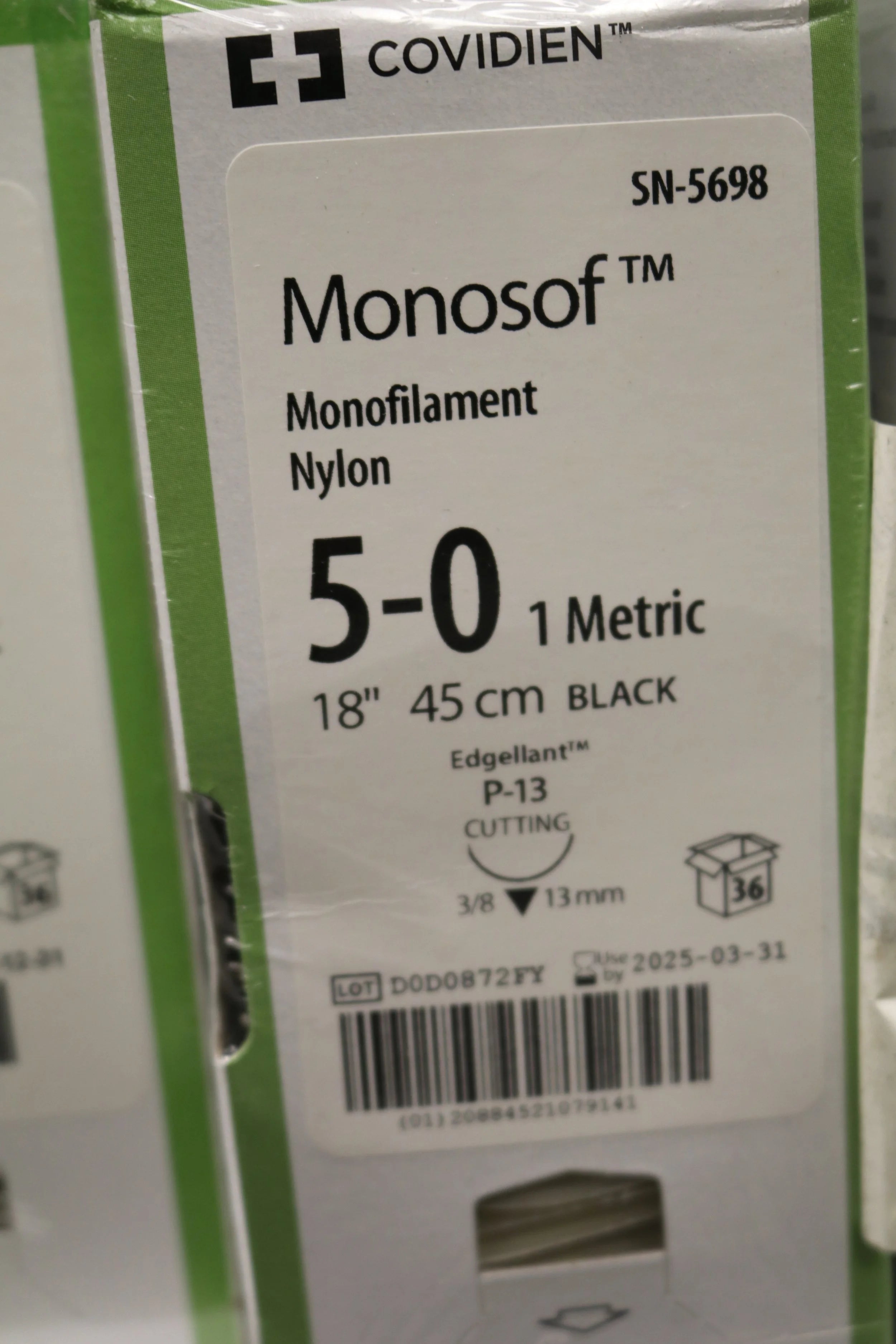 Covidien | SN-5698 | Monosof Monofilament Nylon 5-0 1 Metric 18" 45cm BLACK