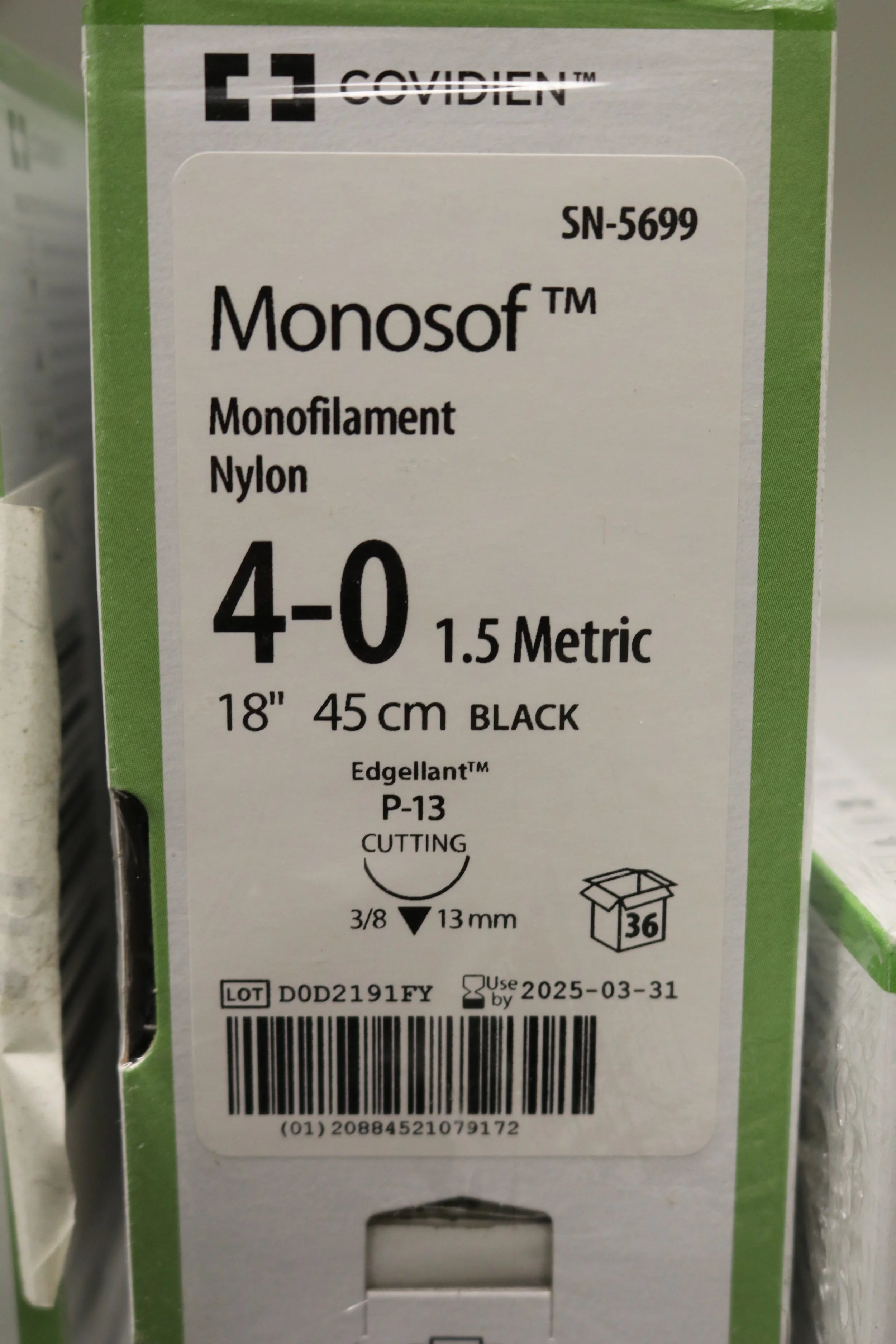 Covidien | SN-5699 | Monosof Monofilament Nylon 4-0 1.5 Metric 18" 45cm BLACK