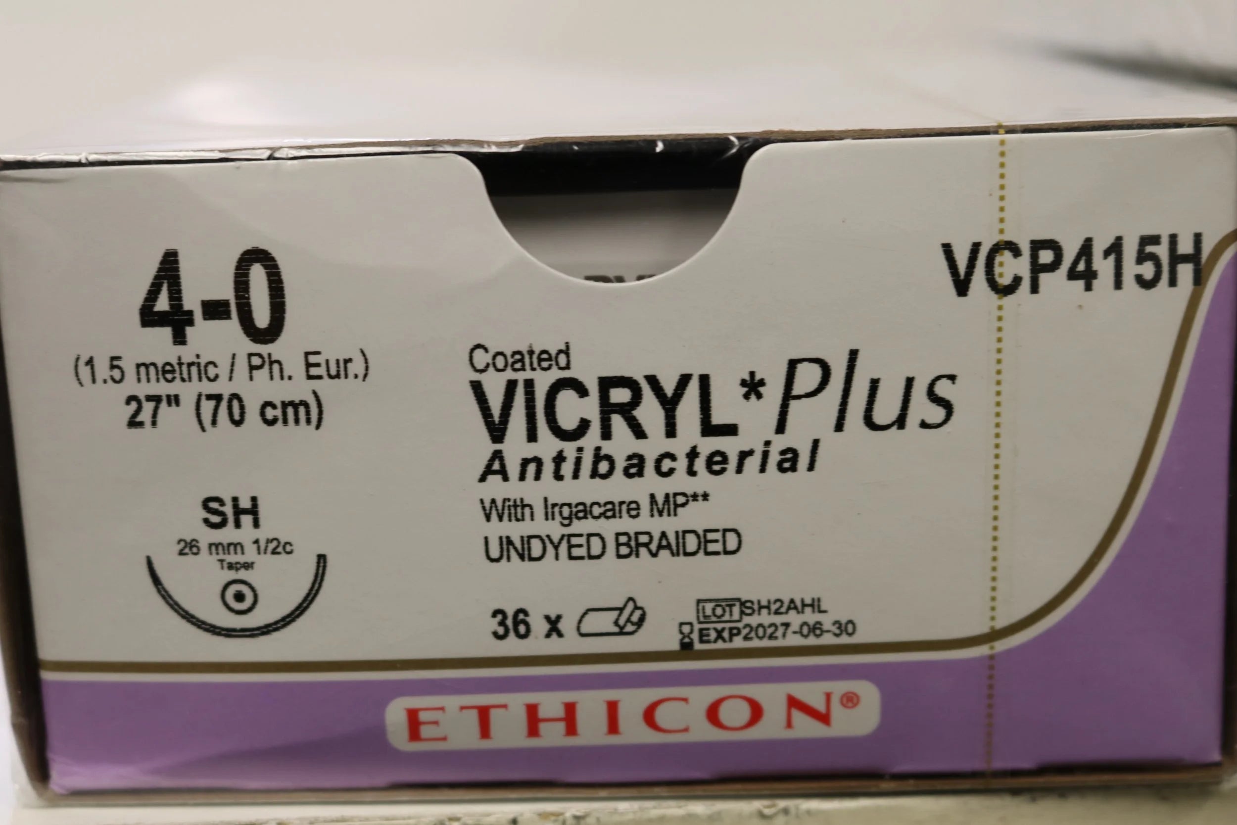 Ethicon | VCP415H | Coated VICRYL*Plus Antibacterial 4-0 27" (70 cm) UNDYED BRAIDED