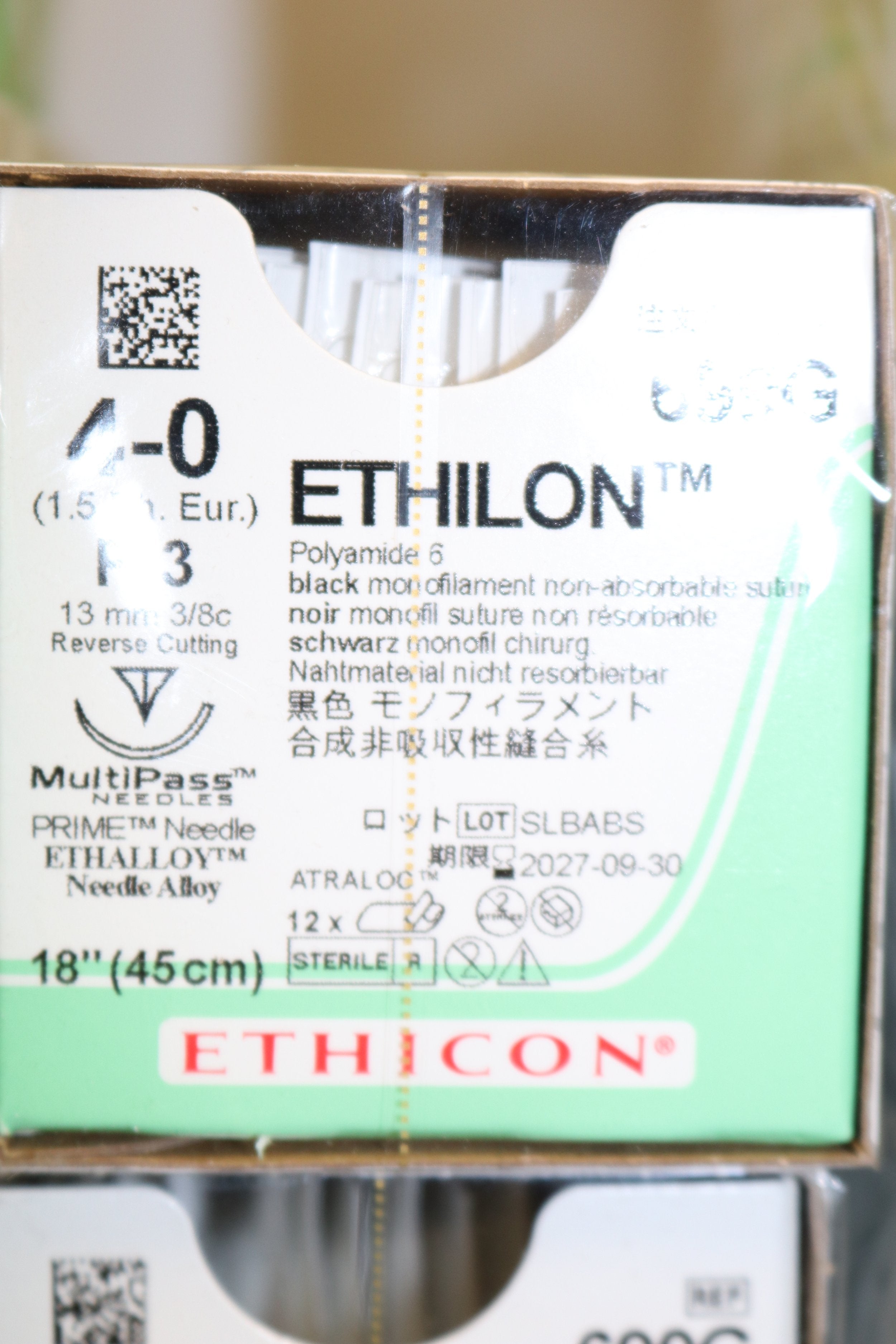 Ethicon | 699G | ETHILON Polyamide 6 BLACK Monofilament non-absorbable suture 4-0