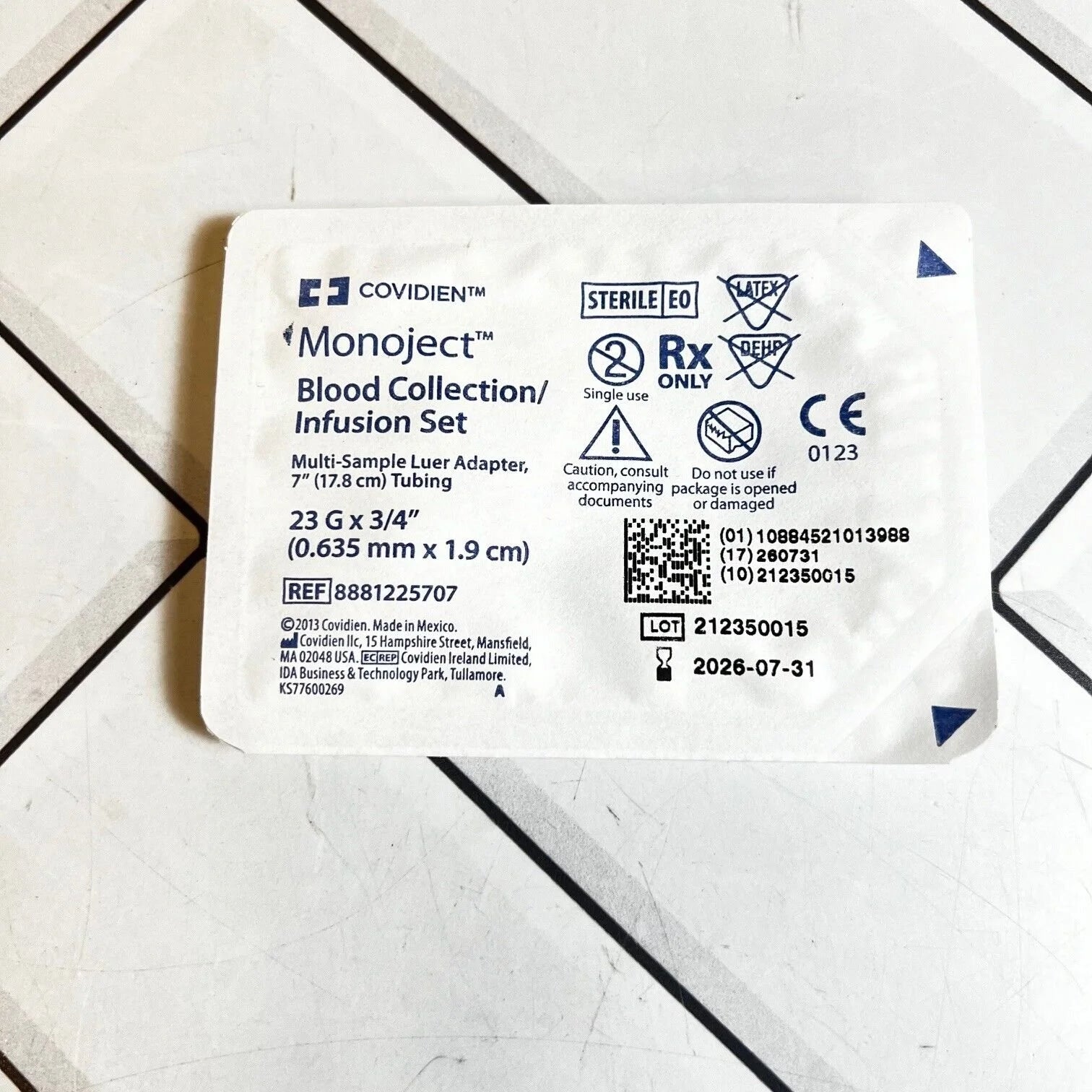 Covidien | 8881225707 | Monoject Blood Collection/Infusion Set, Multi-Sample Luer Adapter, 7" (17.8cm) Tubing, 23 G x 3/4" (0.635 mm x 1.9 cm)