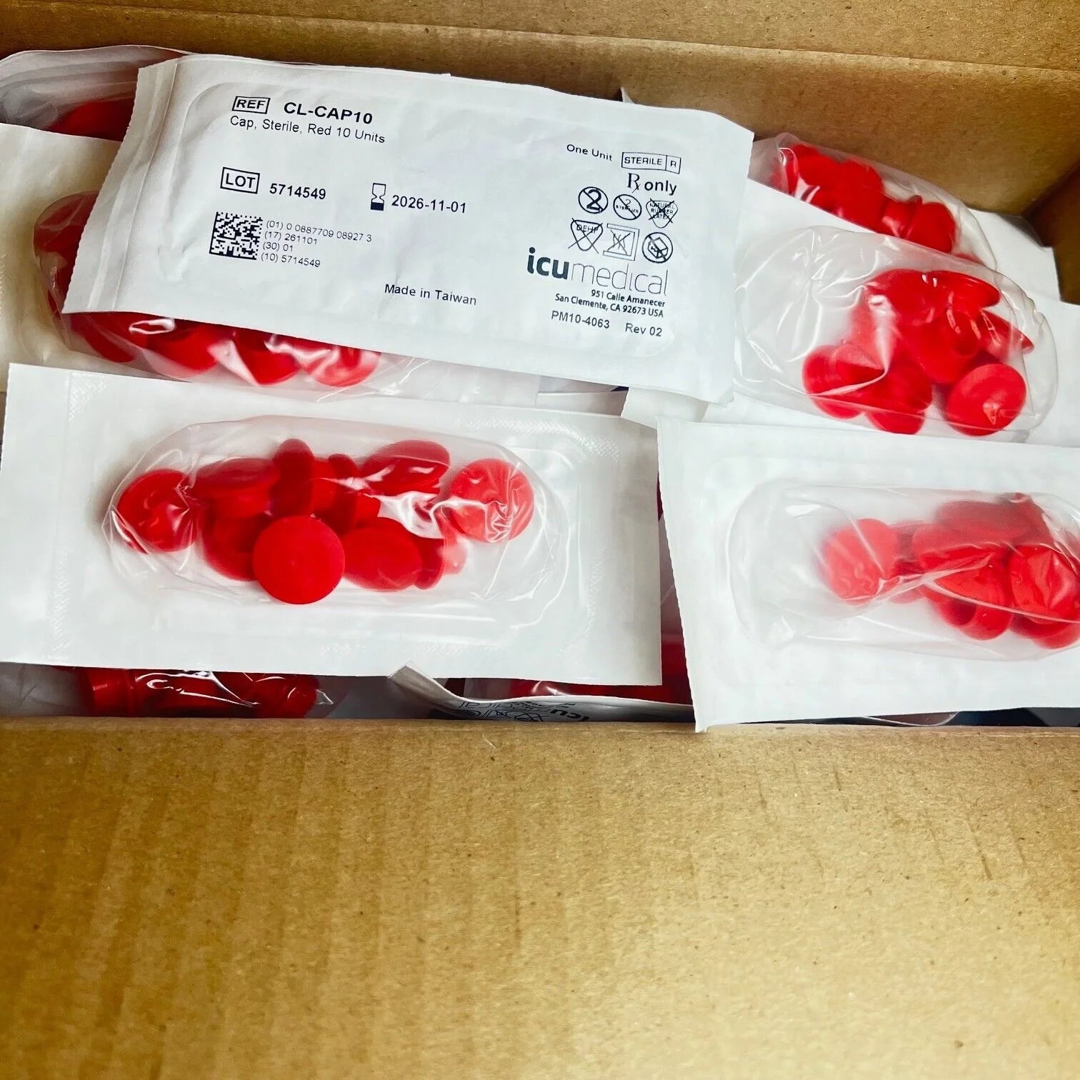 ICU Medical | CL-CAP10 | Cap, Sterile, Red
